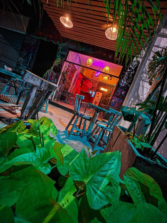 Urban Hostal Bar Bucaramanga Exteriör bild